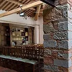 Antico Casale Di Montegualandro & فندق