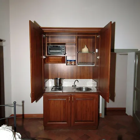 Antico Casale Di Montegualandro & Hotel Terontola