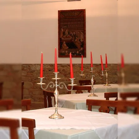 Antico Casale Di Montegualandro & Hotel Terontola