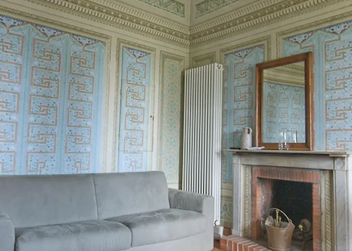 فندق Antico Casale Di Montegualandro & *