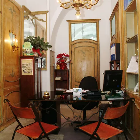 Antico Casale Di Montegualandro & 호텔 네론톨라