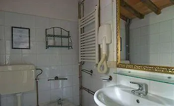 Antico Casale Di Montegualandro & * 네론톨라